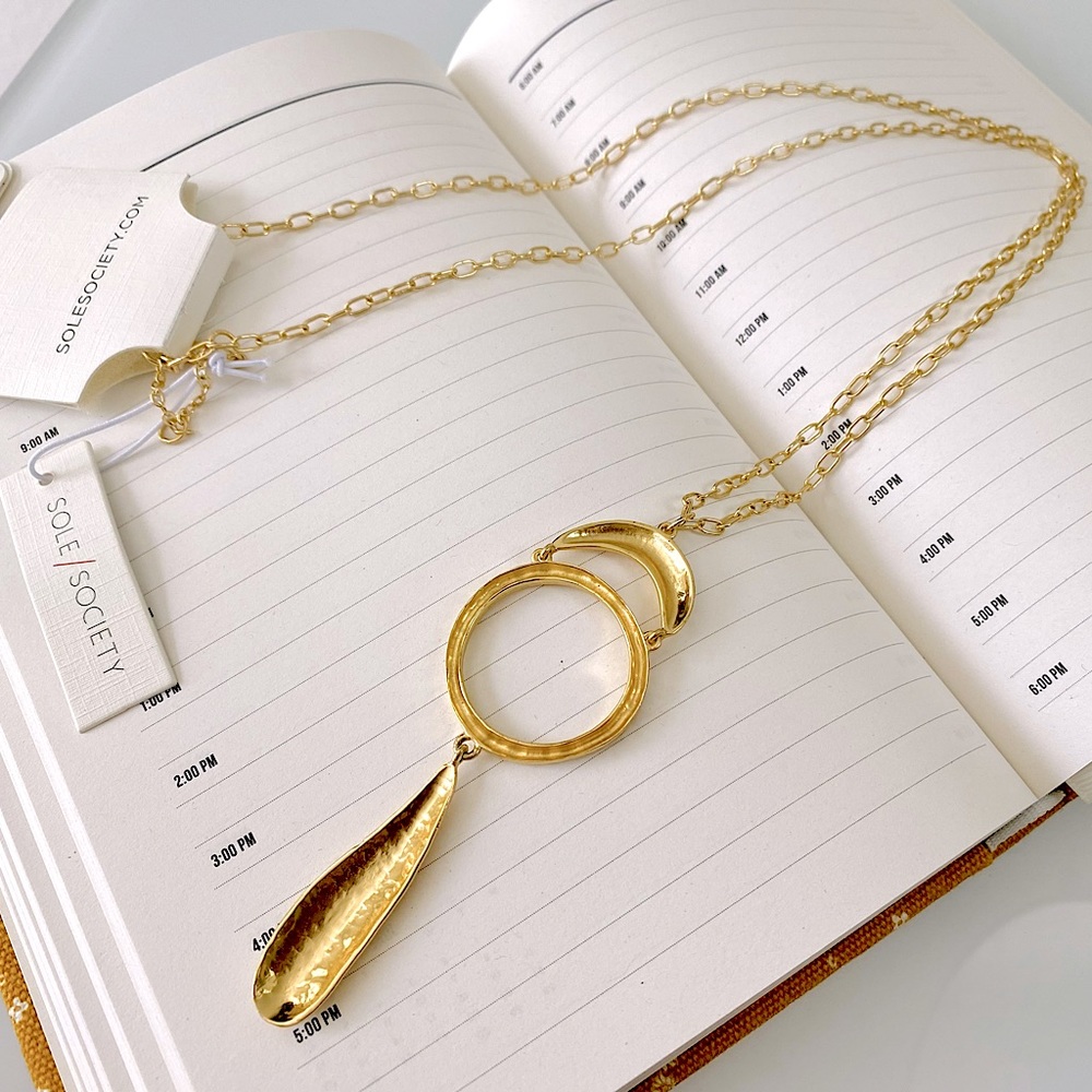 Sole Society Hammered 12k Gold-Plated Open Ring Pendant Necklace - Picture 7 of 10